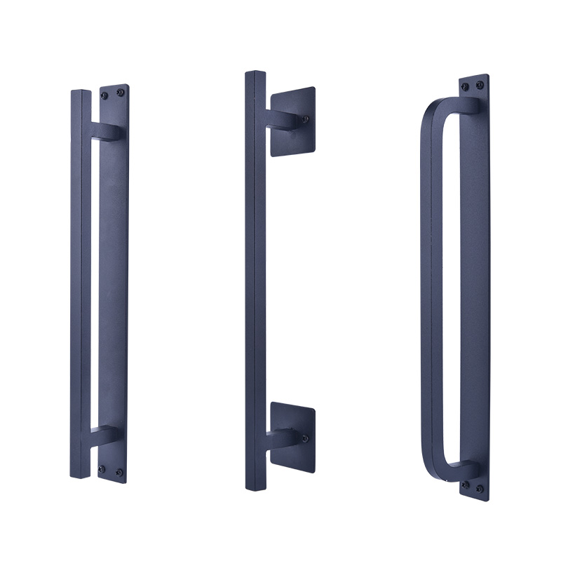 Críochnaigh cóta púdar dubh láimhseáil doras sciobóil